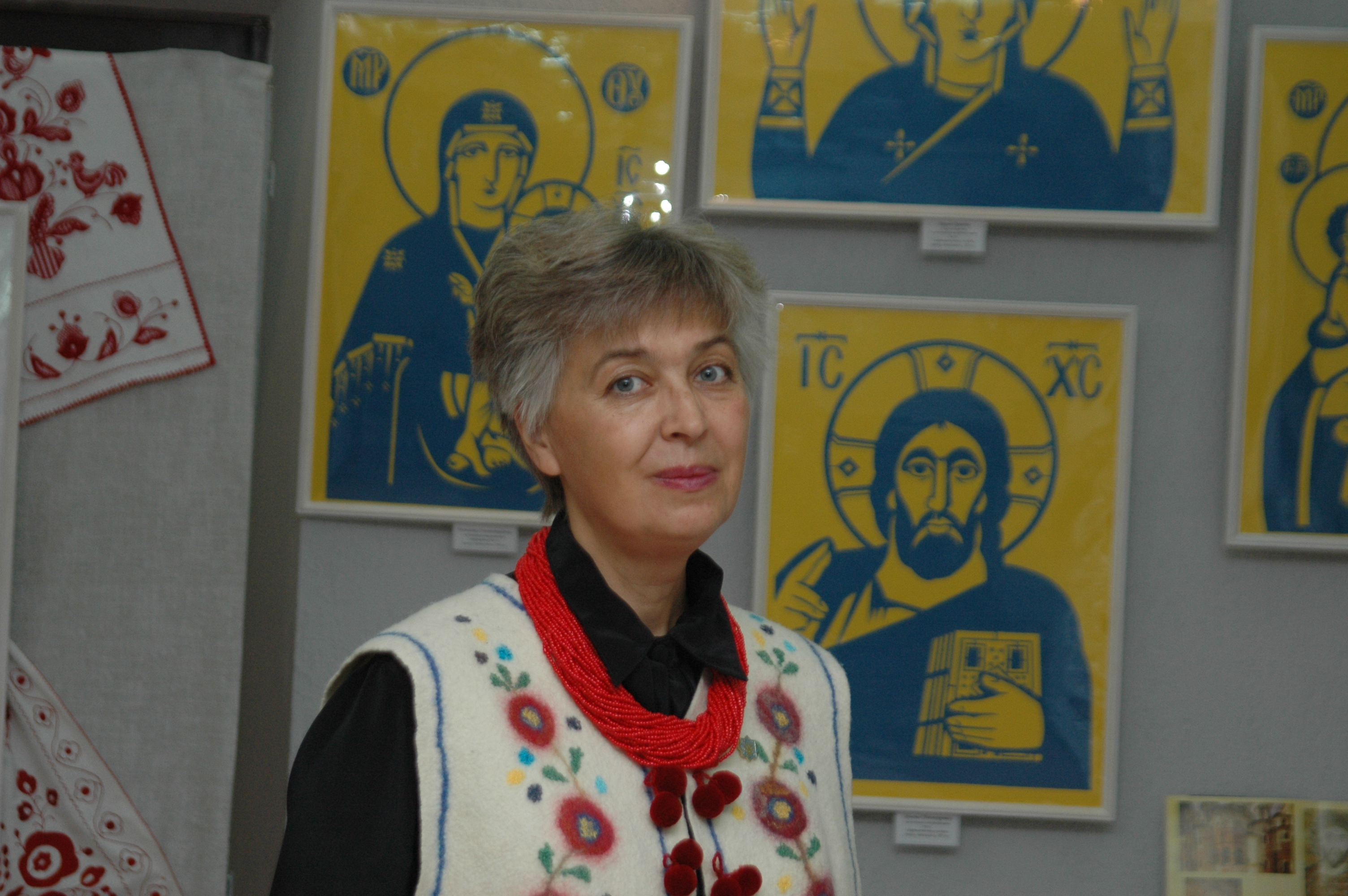 У Кропивницькому вiдкрилася персональна виставка робiт майстринi Ольги Коломiєць(ФОТО)