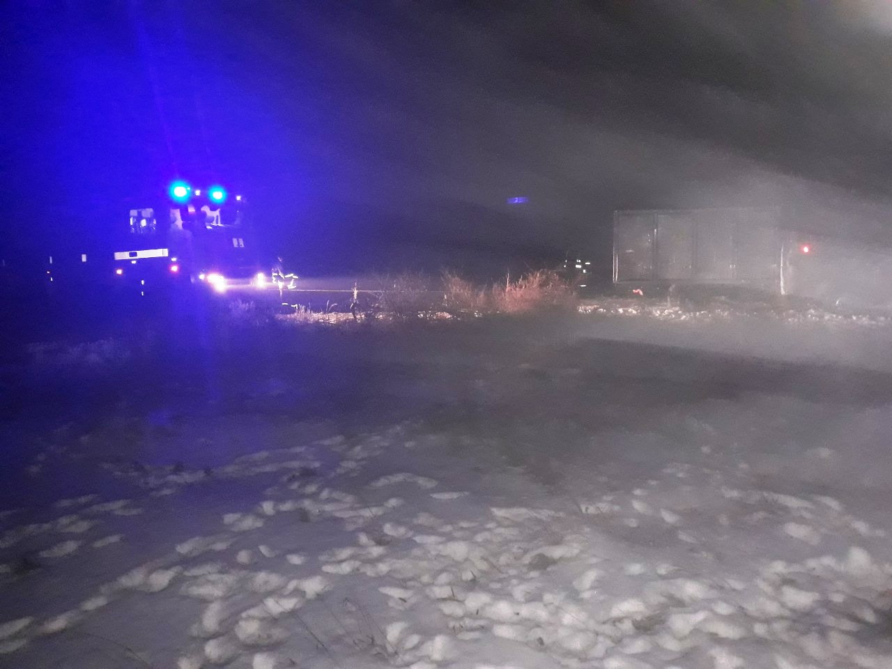 У Кропивницькому на дорозi перекинулася автiвка (ФОТО)