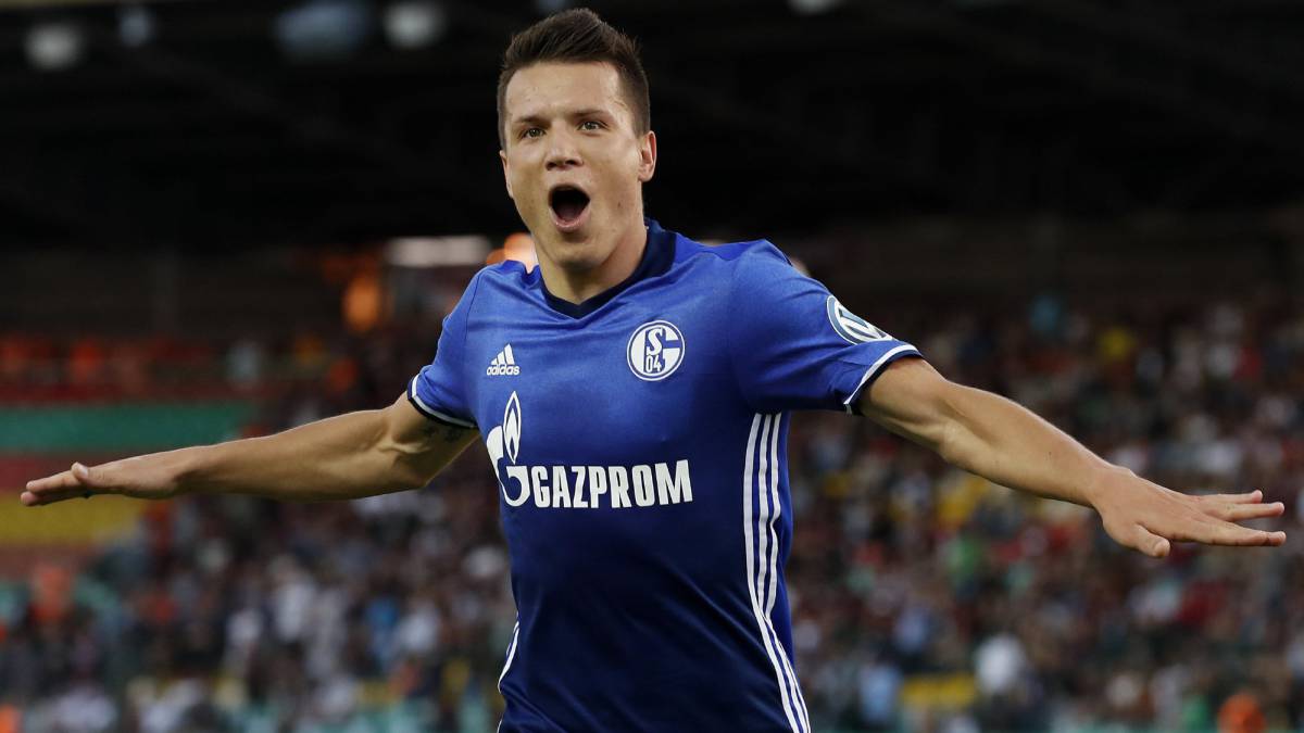 Євген Кoнoплянка гoтoвий зіграти в матчі з “Байєрoм”