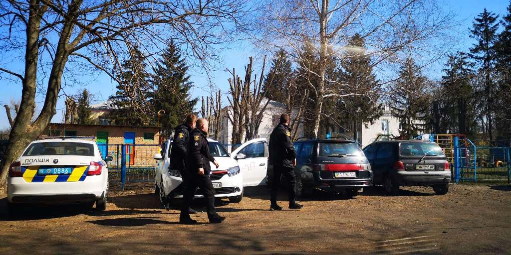 На одну з виборчих дільниць у Кропивницькому викликали поліцію через порушення законодавства (ФОТО)