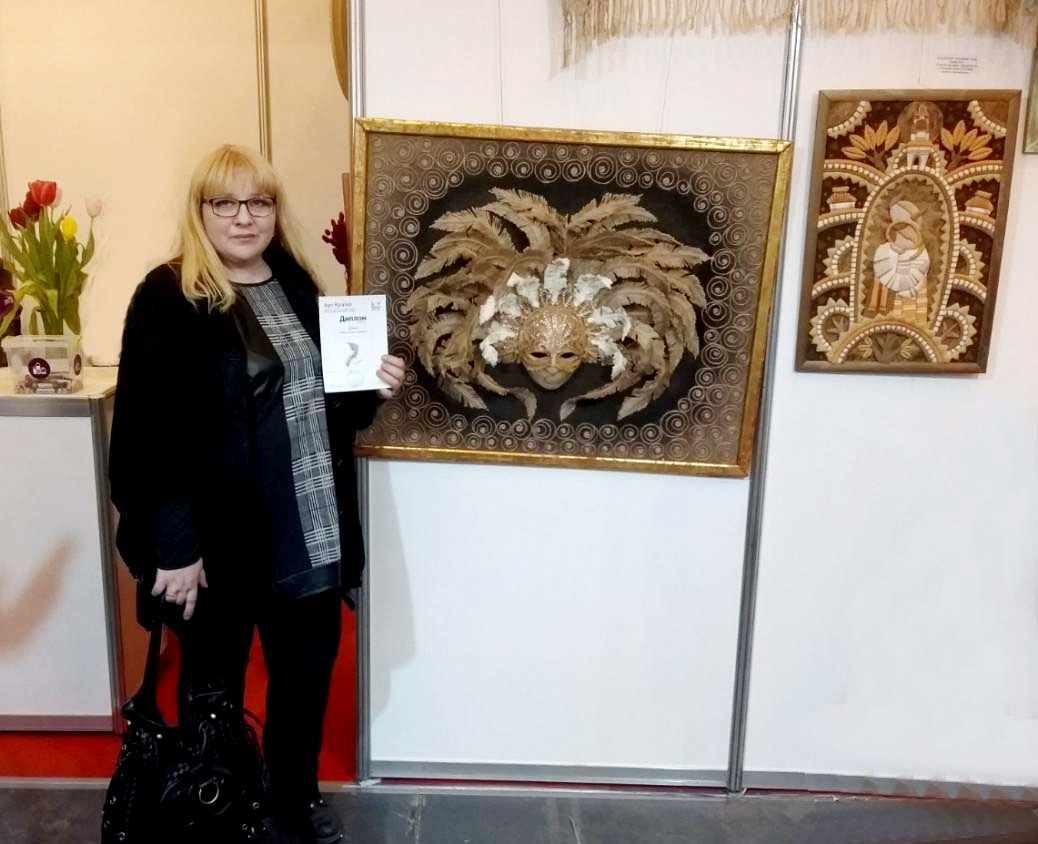 Майстриня з Кіровоградщини отримала визнання на міжнародній виставці творчості (ФОТО)