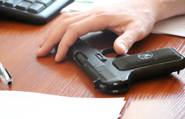 На Кіровоградщині поліція закликала громадян добровільно здати незареєстровану зброю