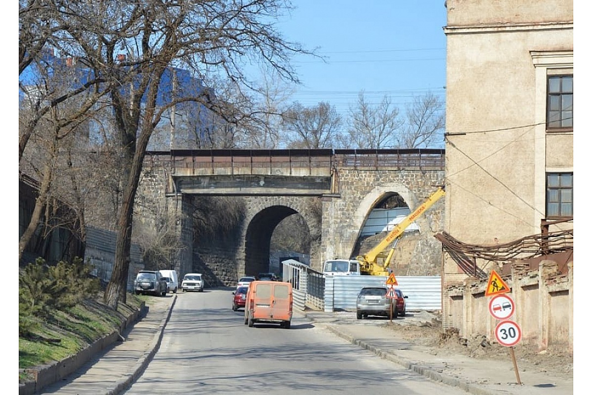 У Кропивницькому з 6 травня буде повністю перекрито рух під «Аркою»