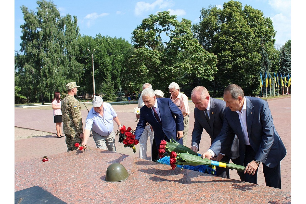 У Кропивницькому вшанували жертв Другої свiтової вiйни (ФОТО)