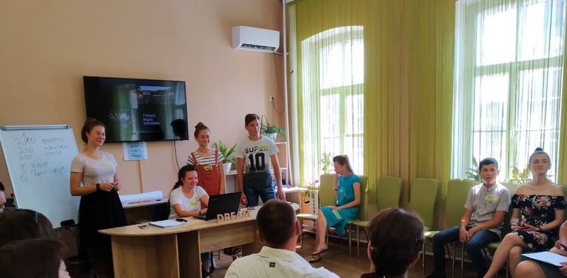 На Кіровоградщині активна громада обговорювала молодіжні стартапи (ФОТО)