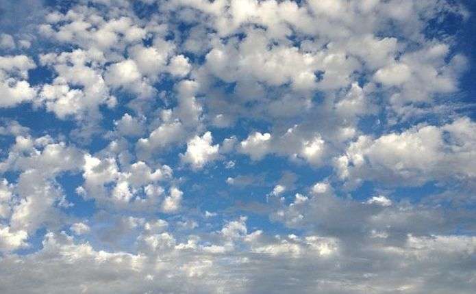 Жителів Кіровоградщини попереджають про мінливу хмарність