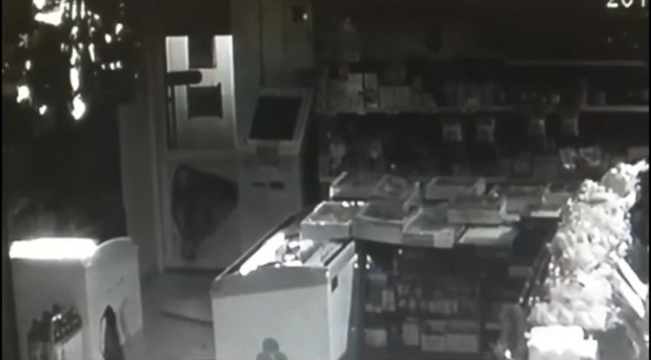 На Кіровоградщині невідомі пограбували магазин 