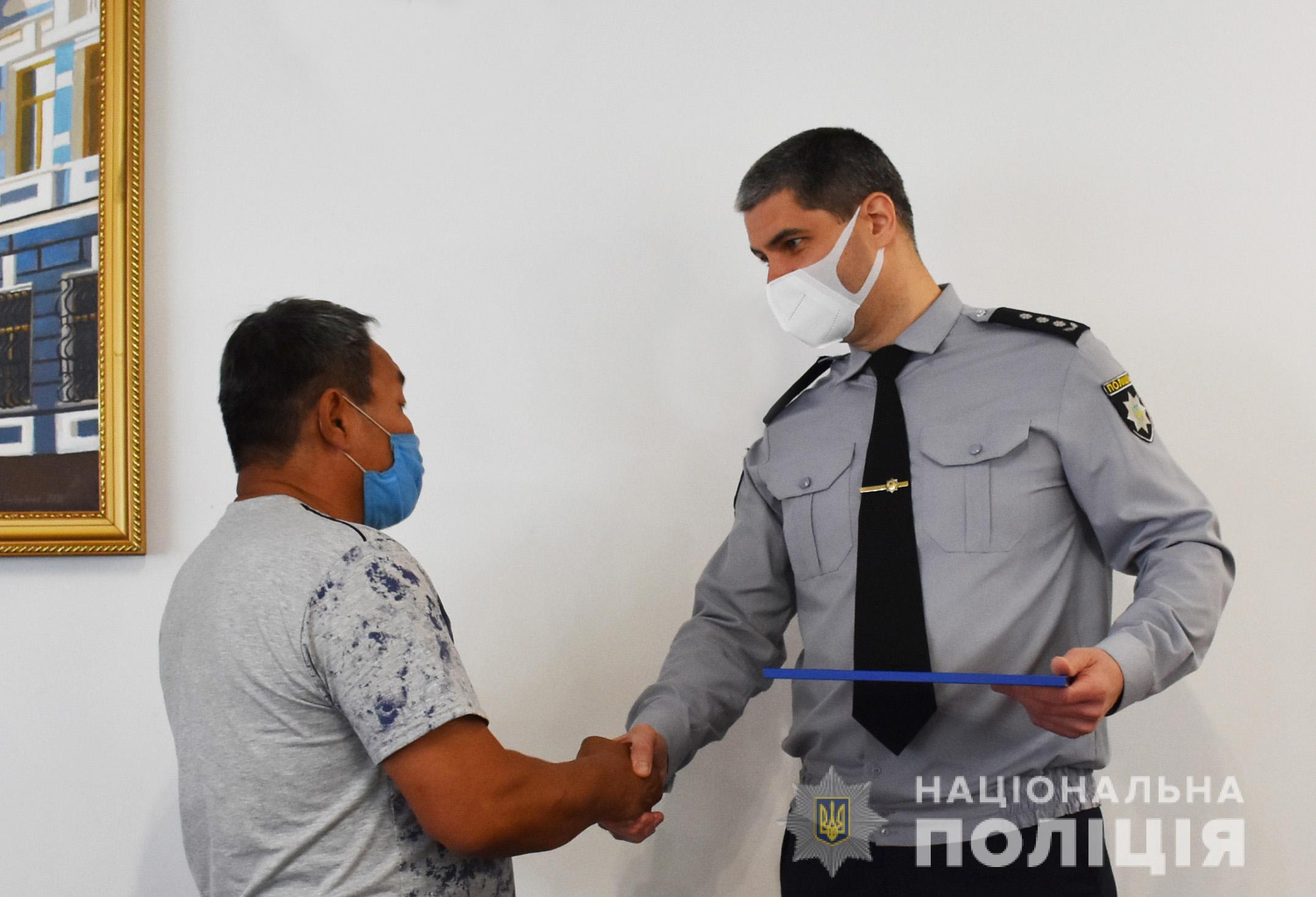 Жителя Кіровогрaдщини відзнaчили зa допомогу у розкритті злочину тa порятунок людини