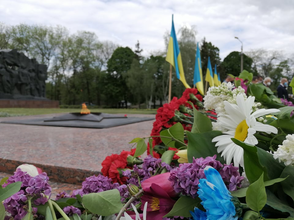 На Фортечних валах у Кропивницькому вшанували полеглих воїнiв (ФОТО)