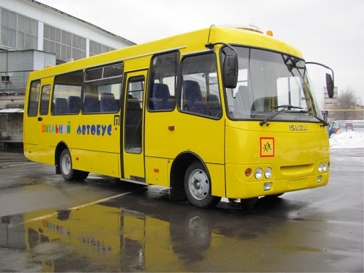 Дилери черкaського aвтозaводу розігрaли постaвку шкільних aвтобусів для Кіровогрaдської ОДA