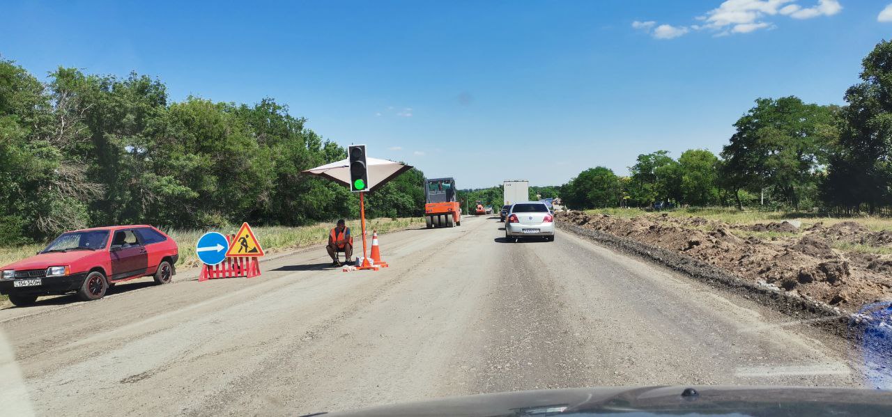 Як на Кiровоградщинi ремонтують дорогу на Кривий Рiг (ФОТО)