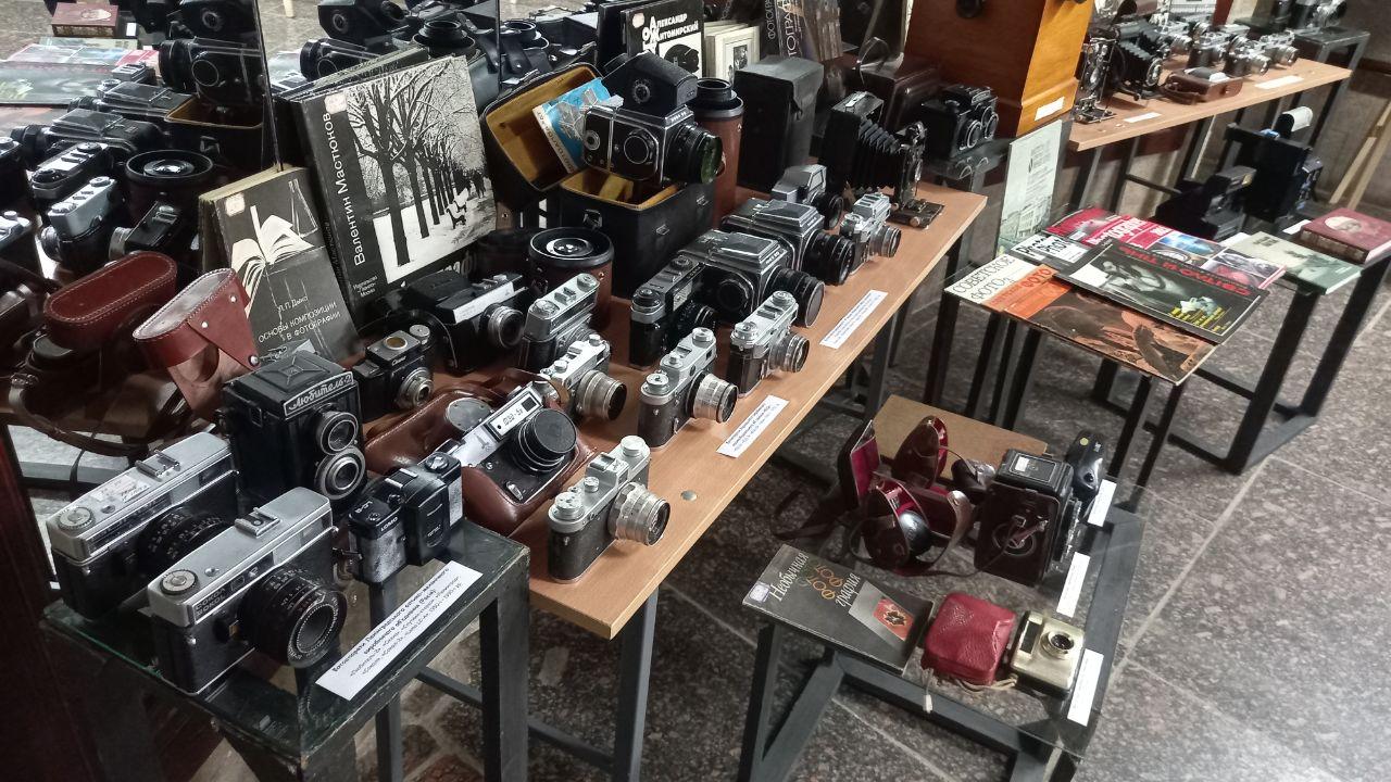 У Кропивницькому презентувaли вистaвку рaритетних фотоaпaрaтів (ФОТО)
