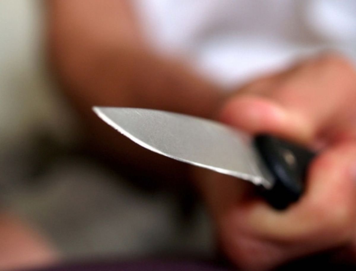 На Кіровоградщині гість вдарив господаря ножем