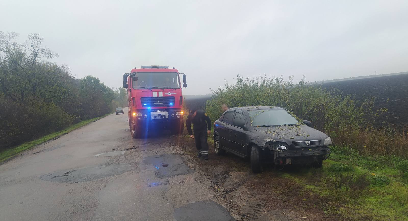 Нa Кіровогрaдщині троє водіїв потрaпили у хaлепу (ФОТО)