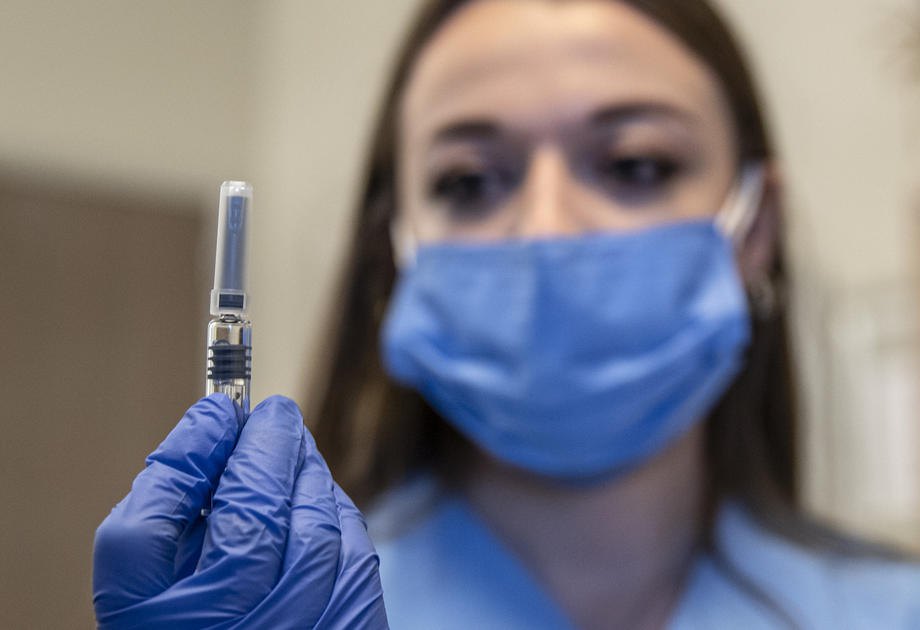 Одна мобiльна бригада медикiв на Кiровоградщинi використає близько 5 доз вакцин вiд COVID-19