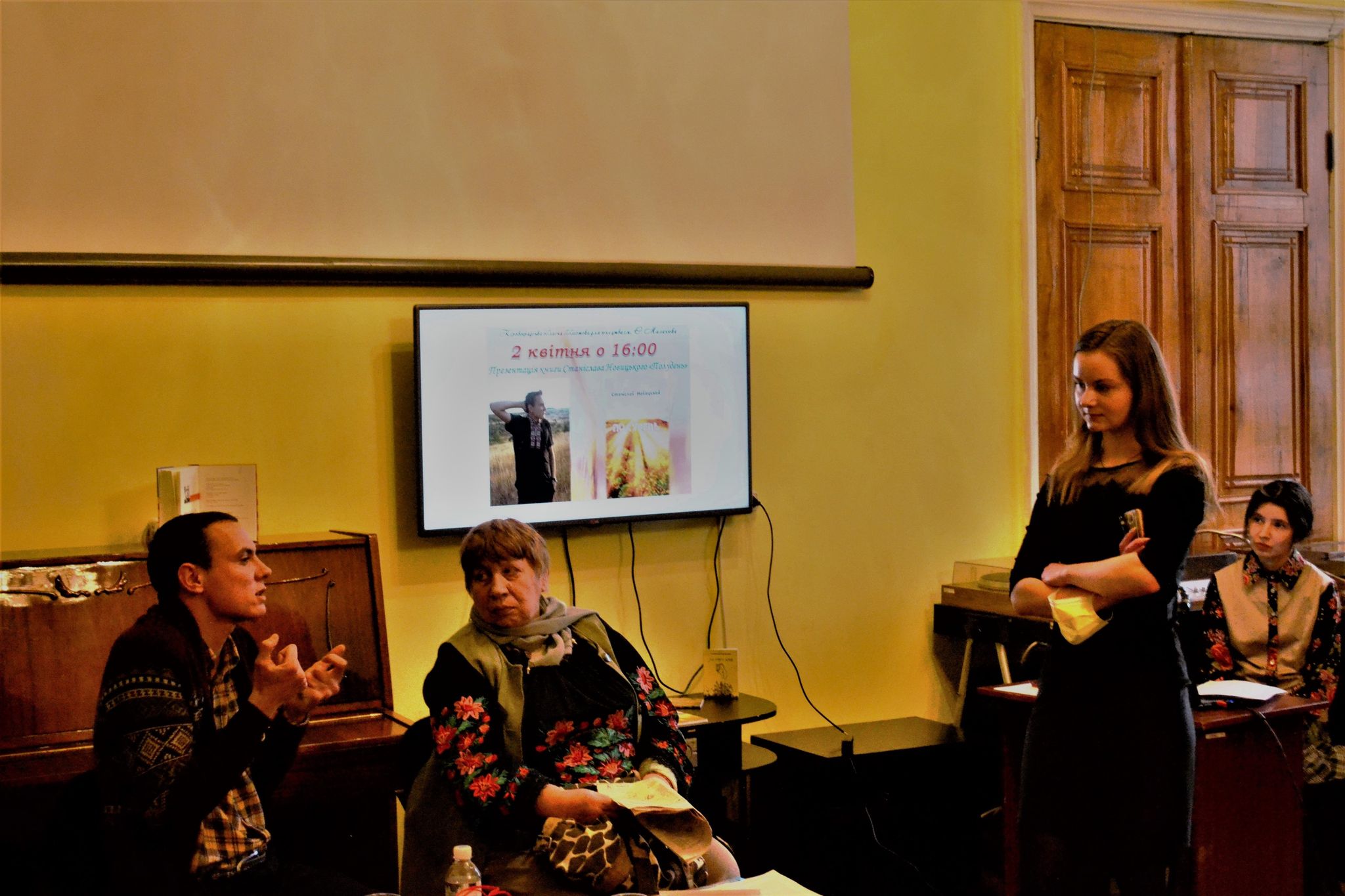 У книгозбірні Кропивницького презентували другу поетичну збірку юного літератора (ФОТО)