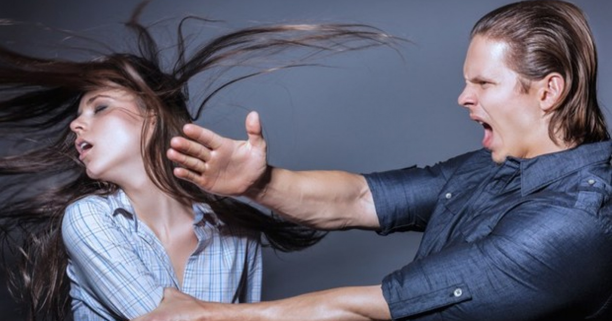 Житель Кіровоградщини побив жінку черевиком