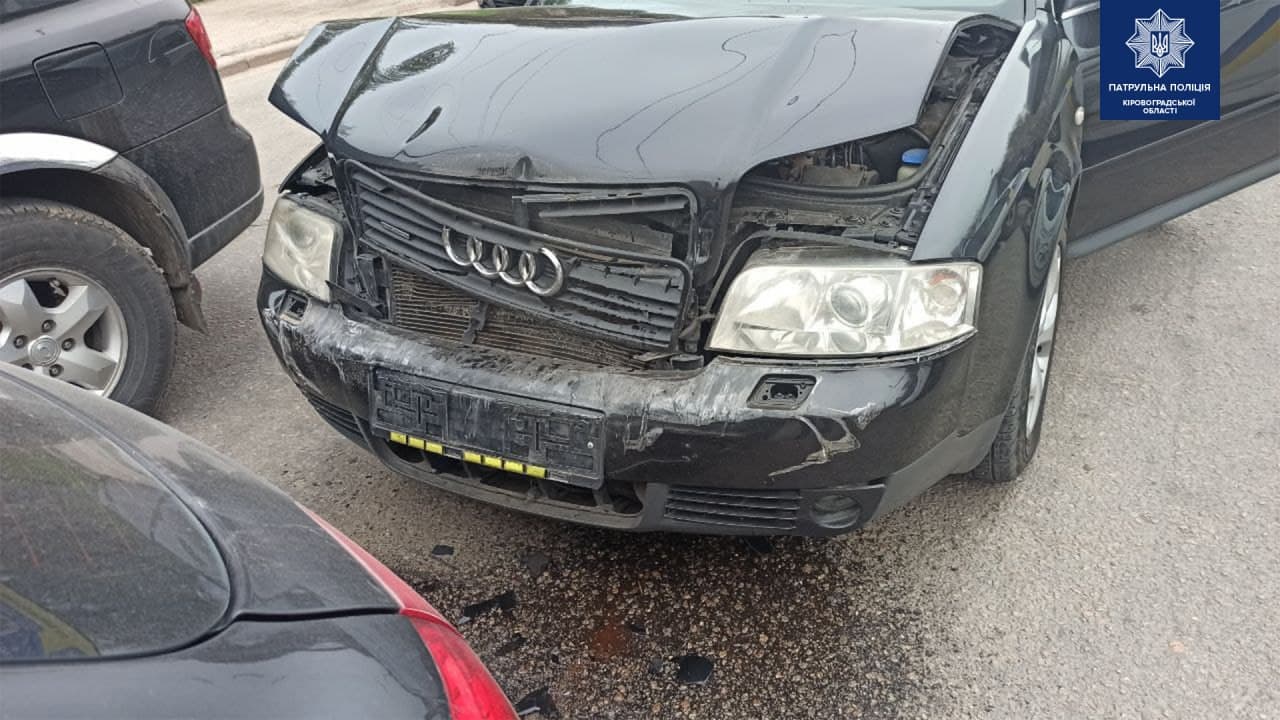 Двa “німці” не поділили дорогу у Кропивницькому (ФОТО)