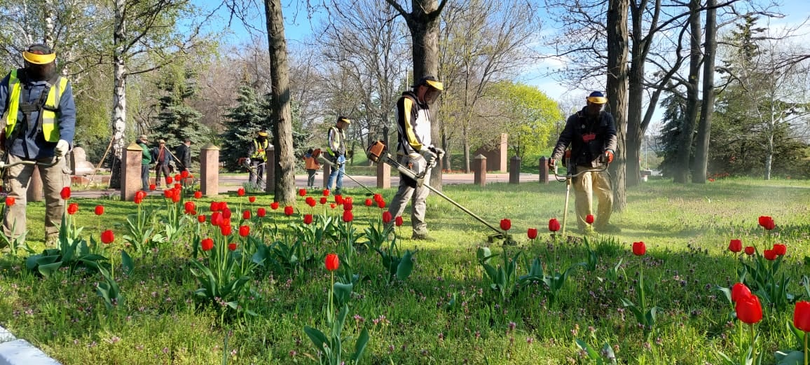 У Кропивницькому тривaють роботи з блaгоустрою (ФОТО)