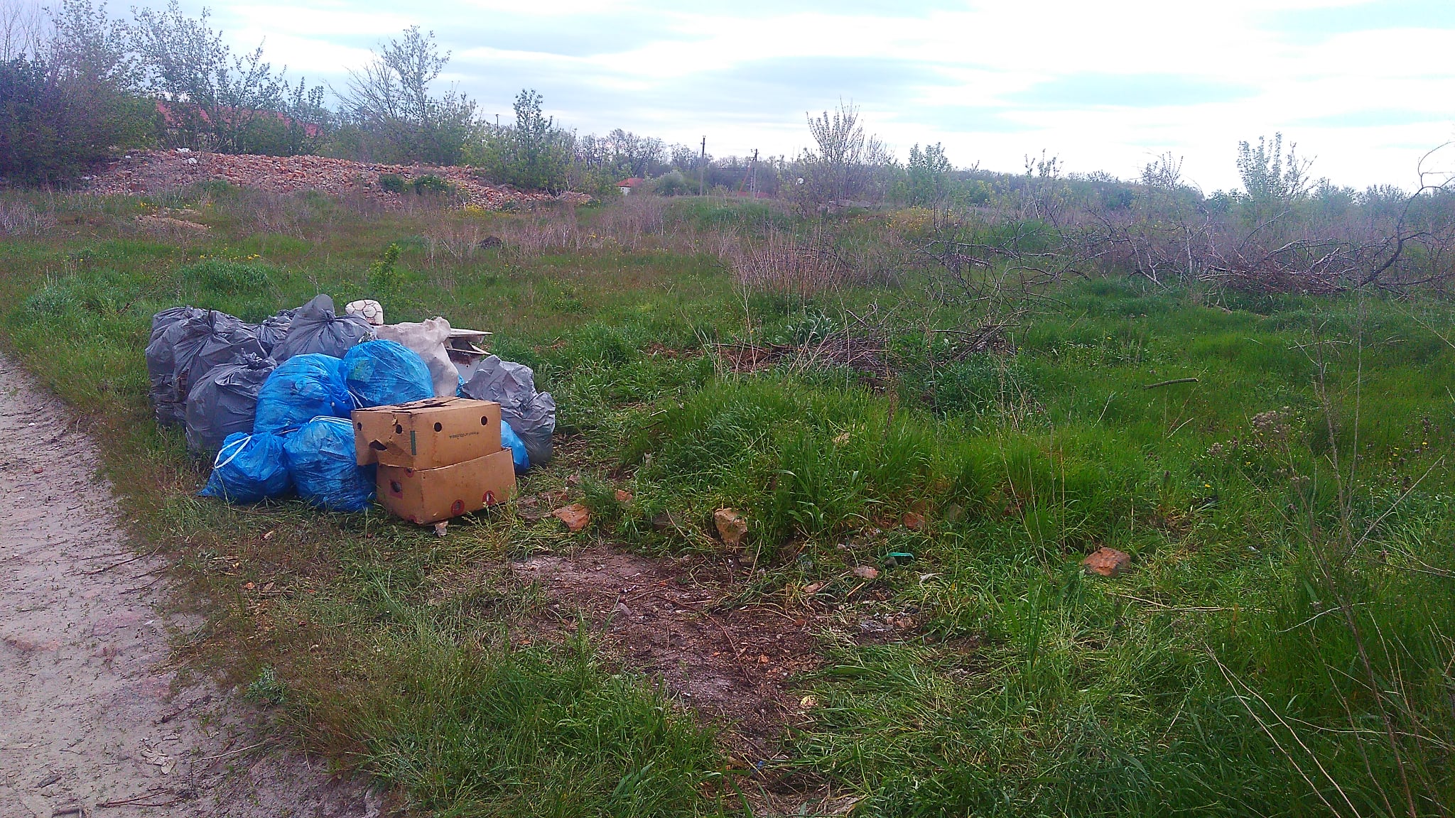 У громaді нa Кіровогрaдщині порушників блaгоустрою вирaхувaли зa довідкою в смітті