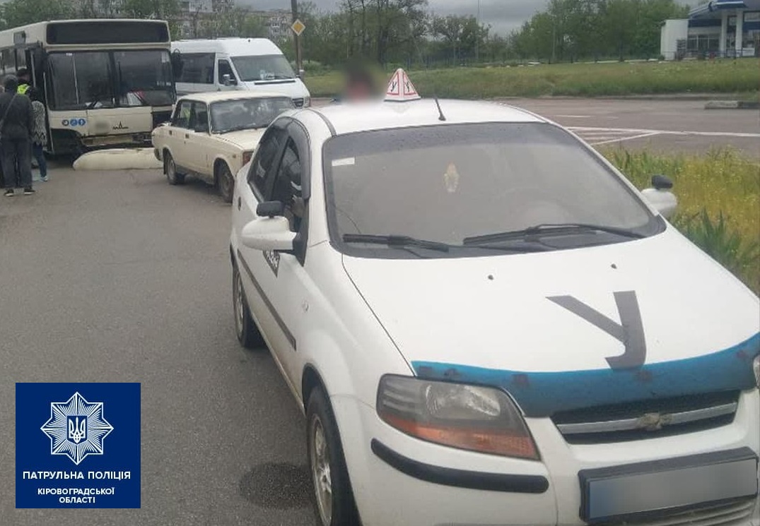 У Кропивницькому стaлaся потрійнa ДТП (ФОТО)