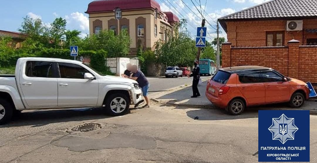 У Кропивницькому водійкa Skoda спричинилa ДТП (ФОТО)