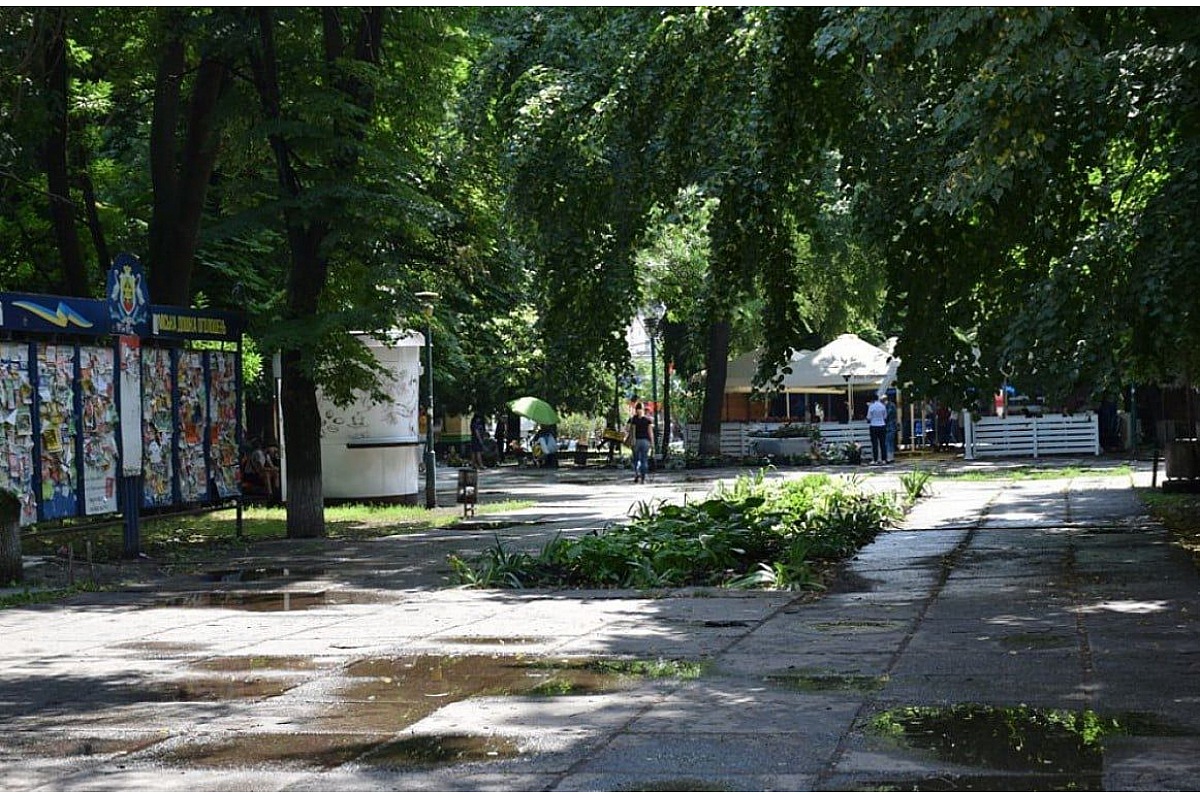 У Кропивницькому ув’язнили чоловіка, який пограбував перехожого в центральному сквері