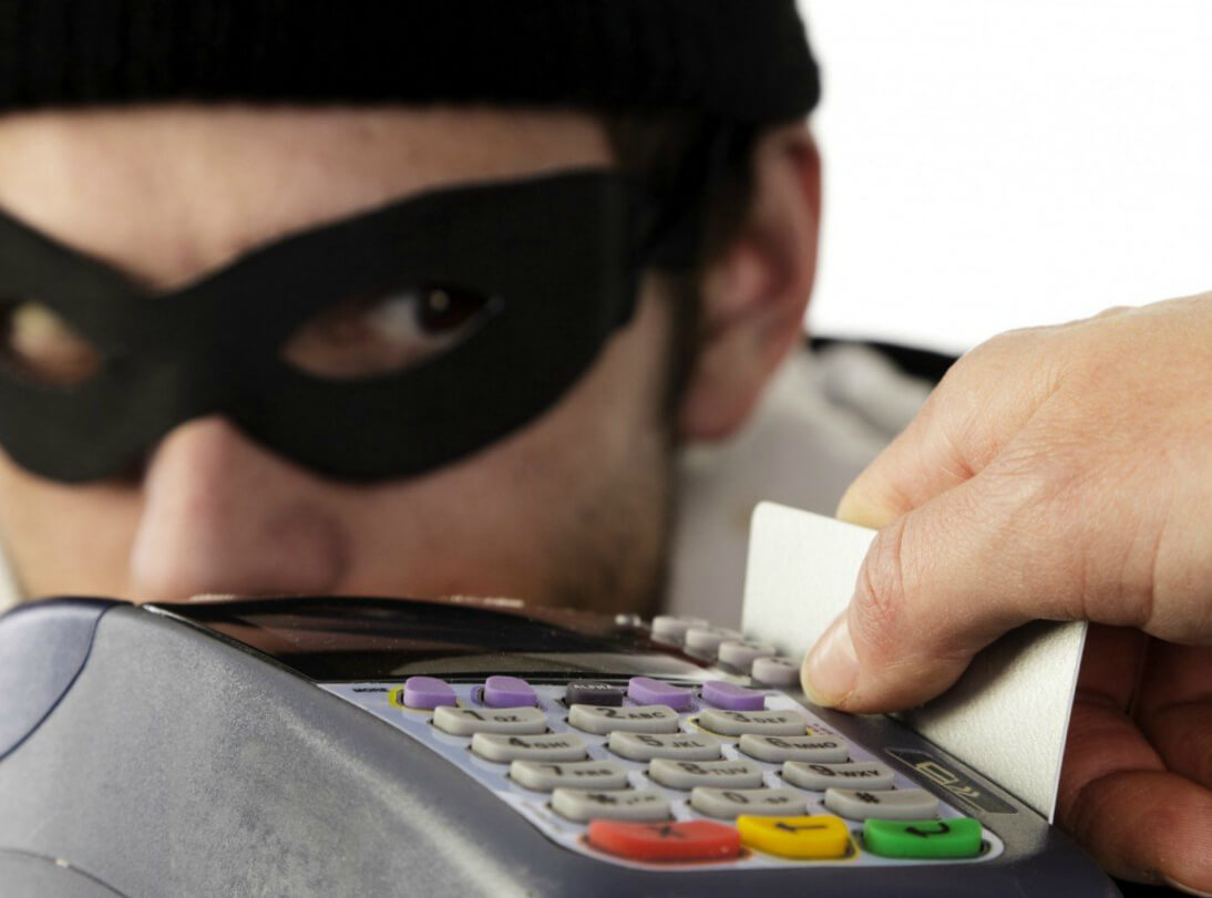 На Кіровоградщині засудили чоловіка, який поцупив гроші з чужої картки