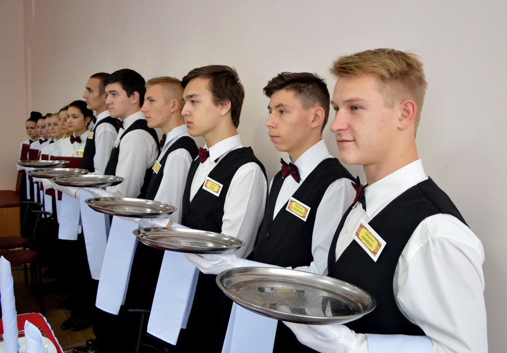 На Кiровоградщинi потрiбнi бармени та офiцiанти