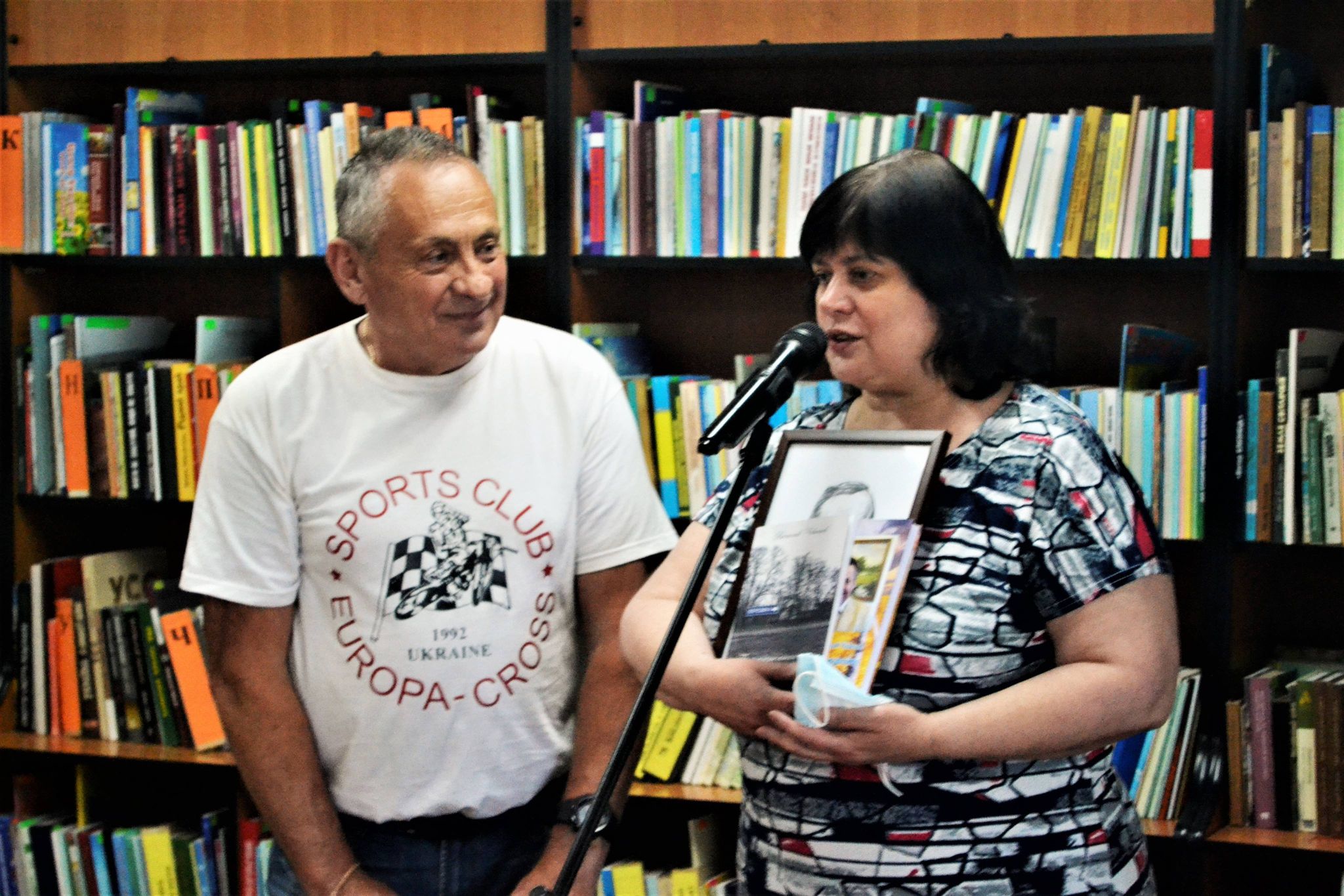 В обласній книгозбірні відбулася творча зустріч із відомим олександрійським краєзнавцем (ФОТО)