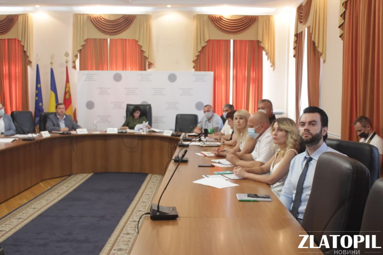 Жителі Кіровоградщини не поспішають продавати землю