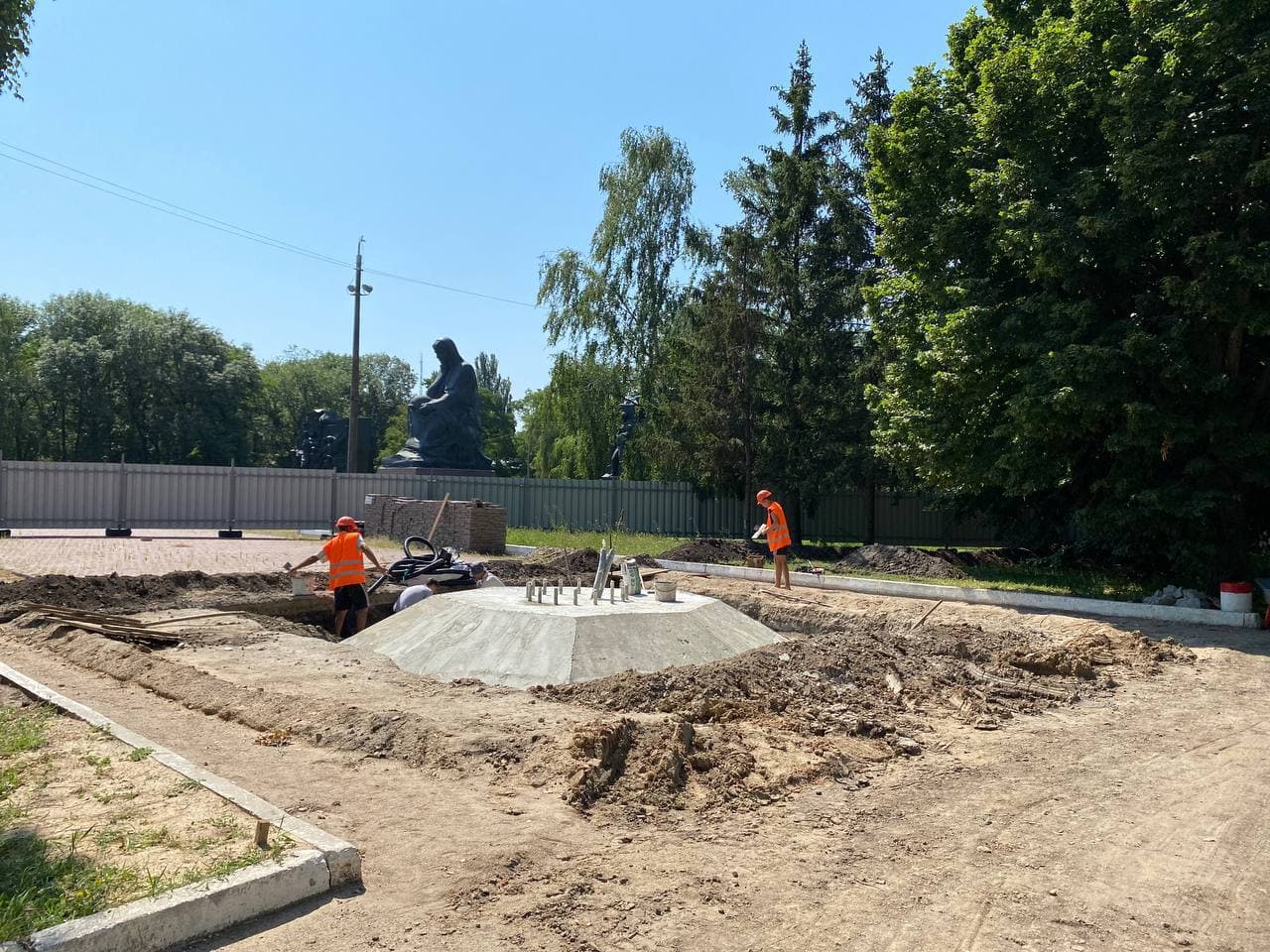 У Кропивницькому вже виготовили флагшток для найвищого прапора (ФОТО)