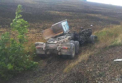На межі Кіровоградщини внаслідок ДТП загинув водій вантажівки