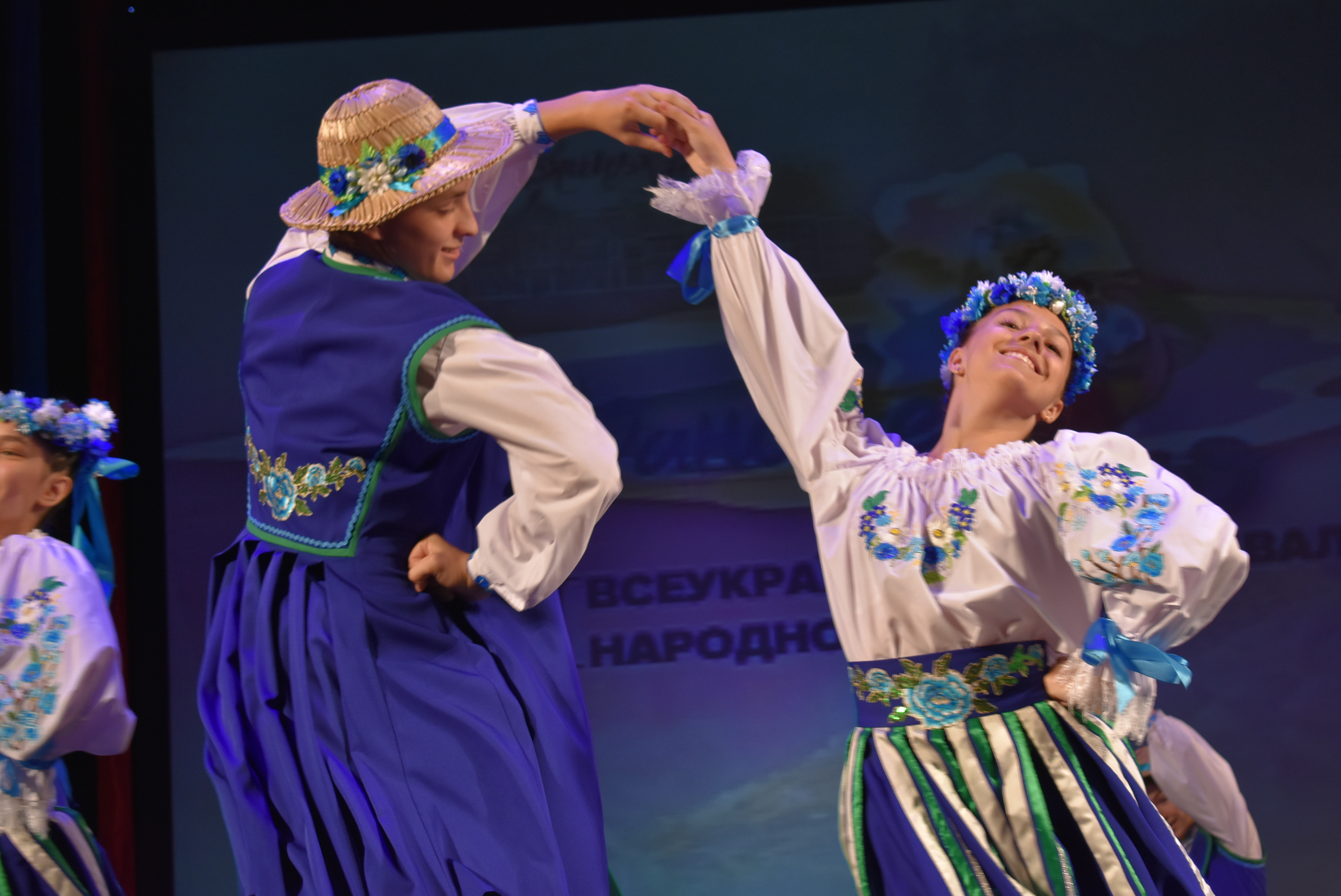 Танцівники з усієї країни зібралися на Кіровоградщині (ФОТО)