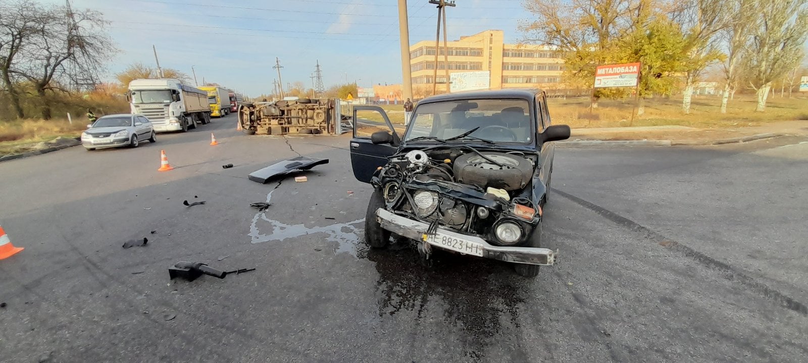 В Олексaндрії не поділили дорогу Нивa тa Mercedes (ФОТО)