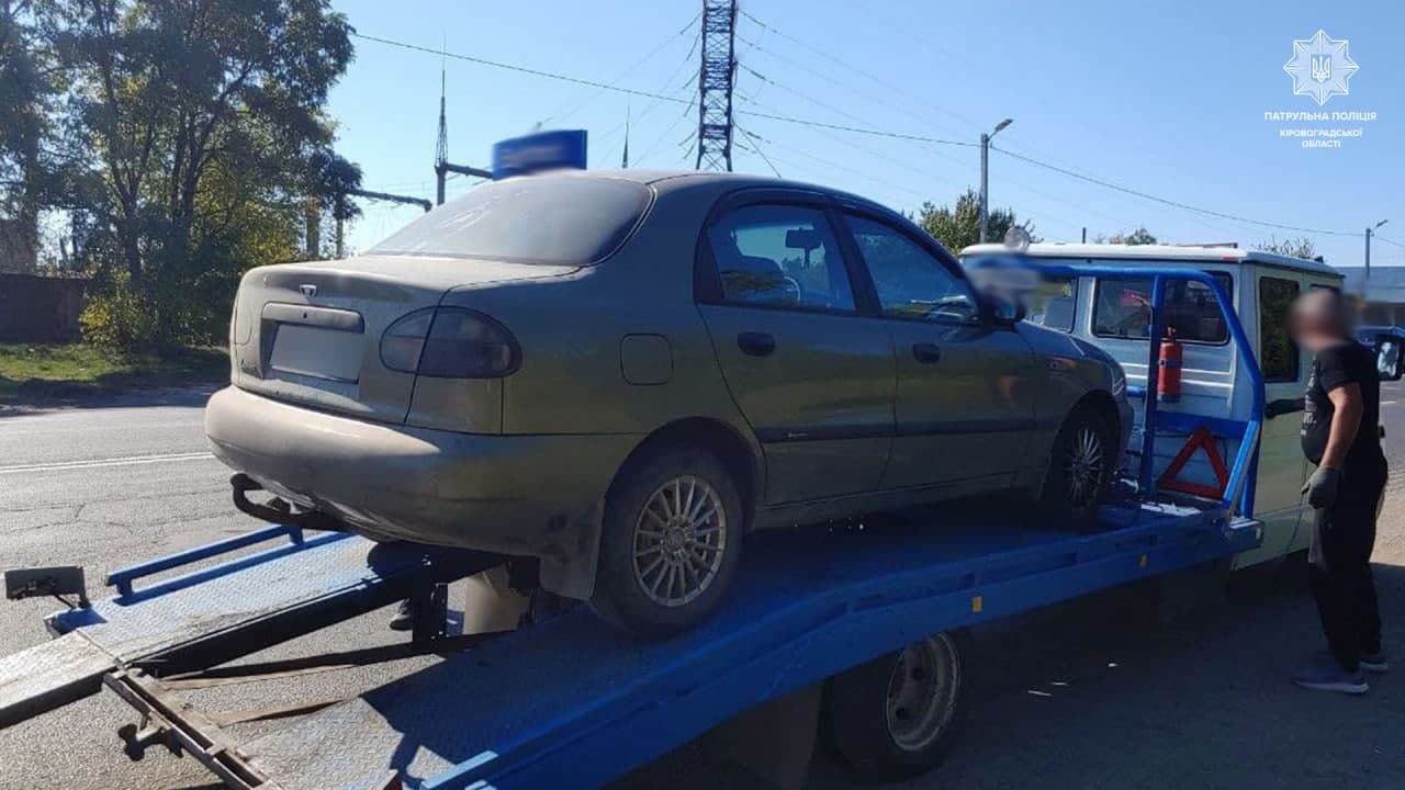 У Кропивницькому горе-водій просив закрити очі на його порушення