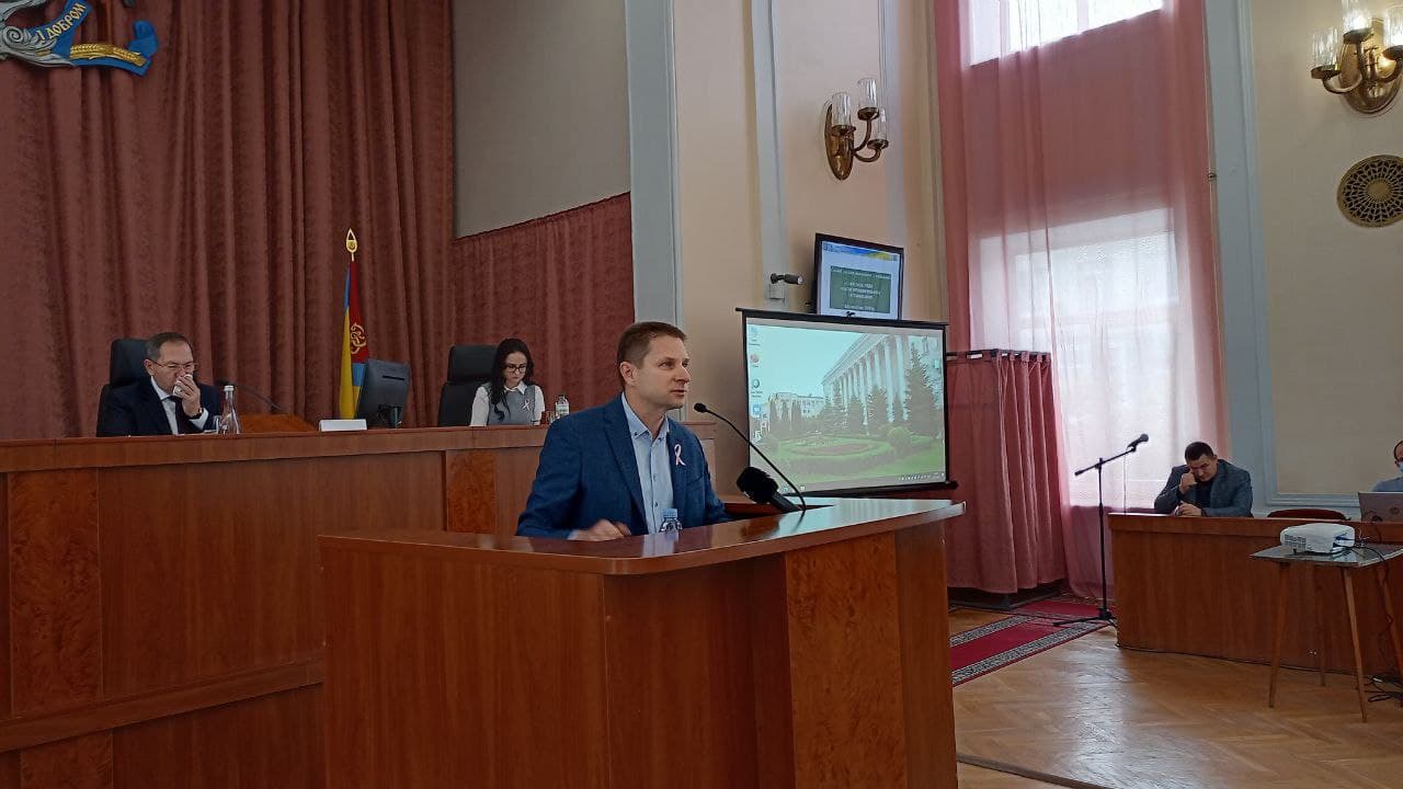 Депутати міськради Кропивницького закликали владу урегулювати тарифи