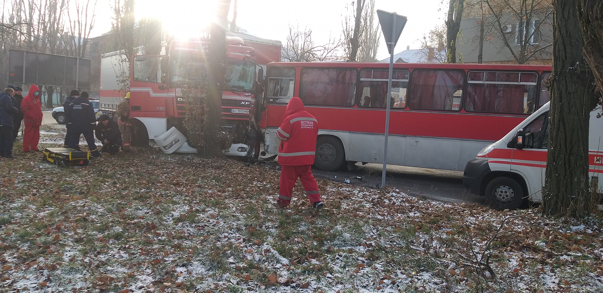 На Кіровоградщині паcажирcький автобуc потрапив у ДТП (ФОТО)