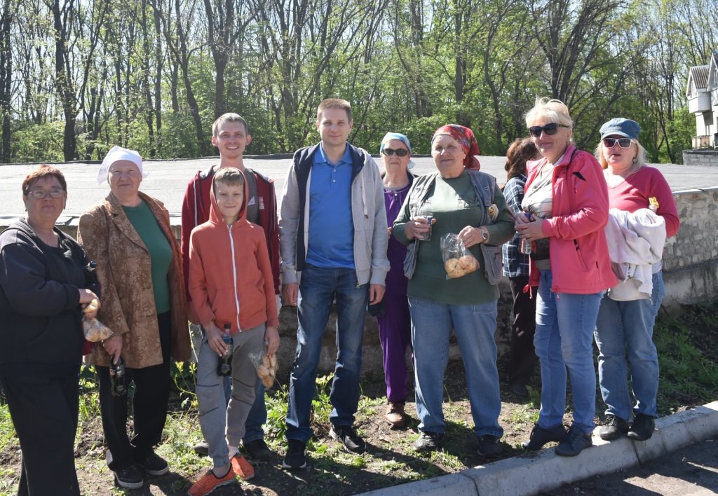 “Батьківщинівці” турбуються про зелені зони свого міста