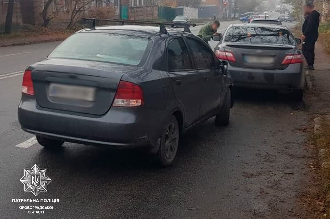 Через неуважність водія у Кропивницькому сталася ДТП (ФОТО)