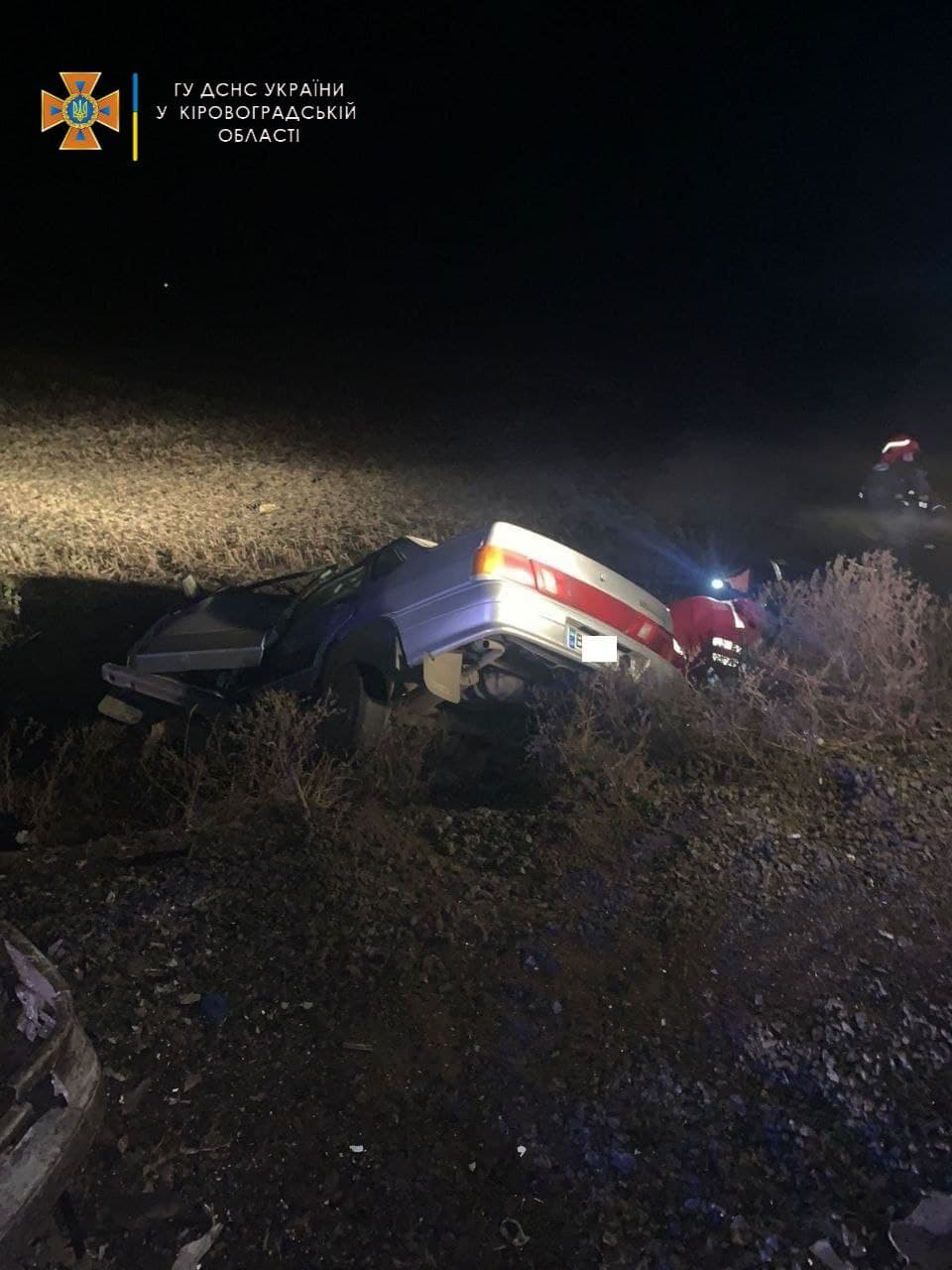 21-рiчного жителя Кiровоградщини пiсля ДТП довелося деблокувати з автiвки (ФОТО)