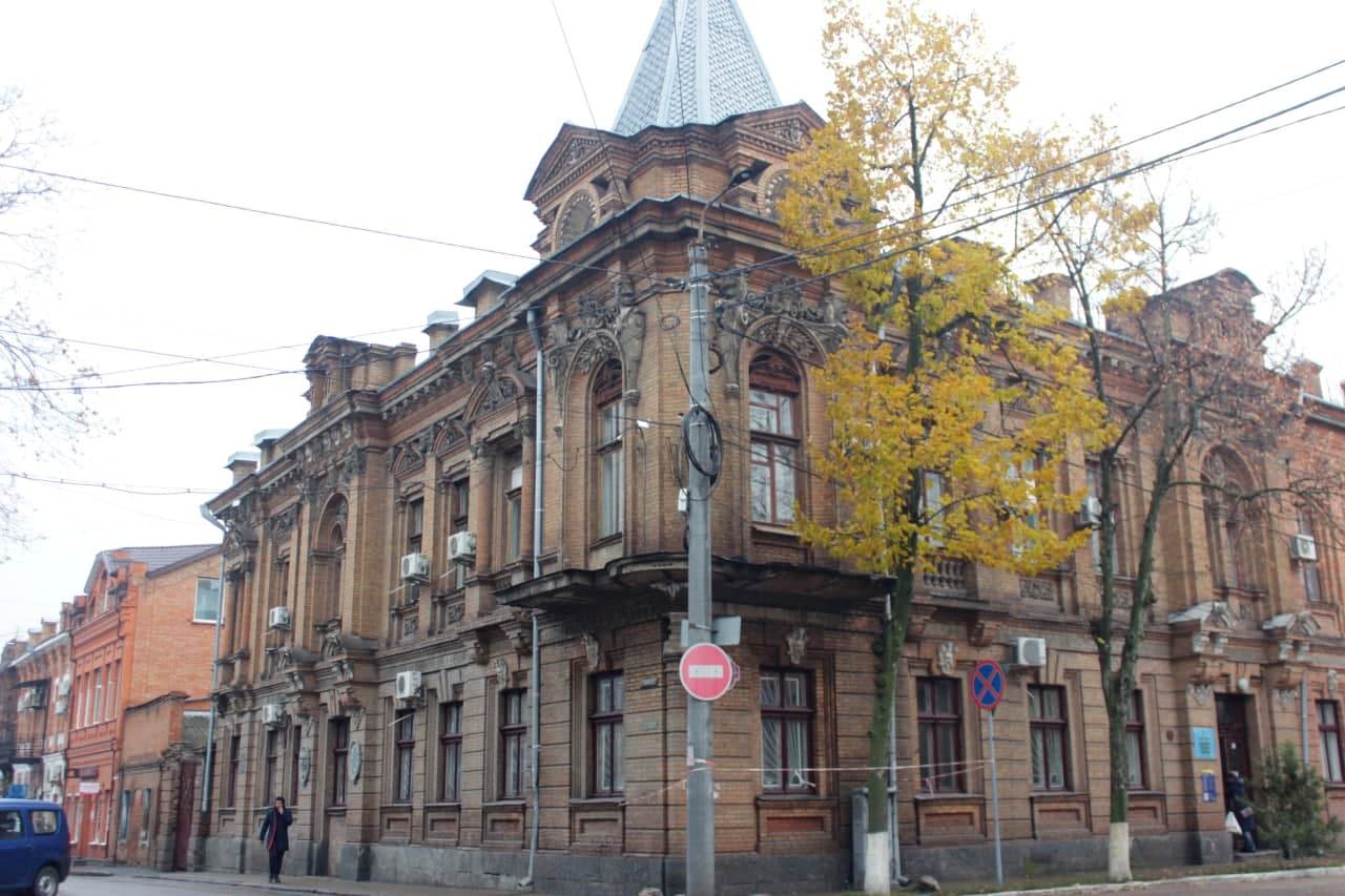 Будівлі історичного Кропивницького в різних ракурсах (ФОТО)