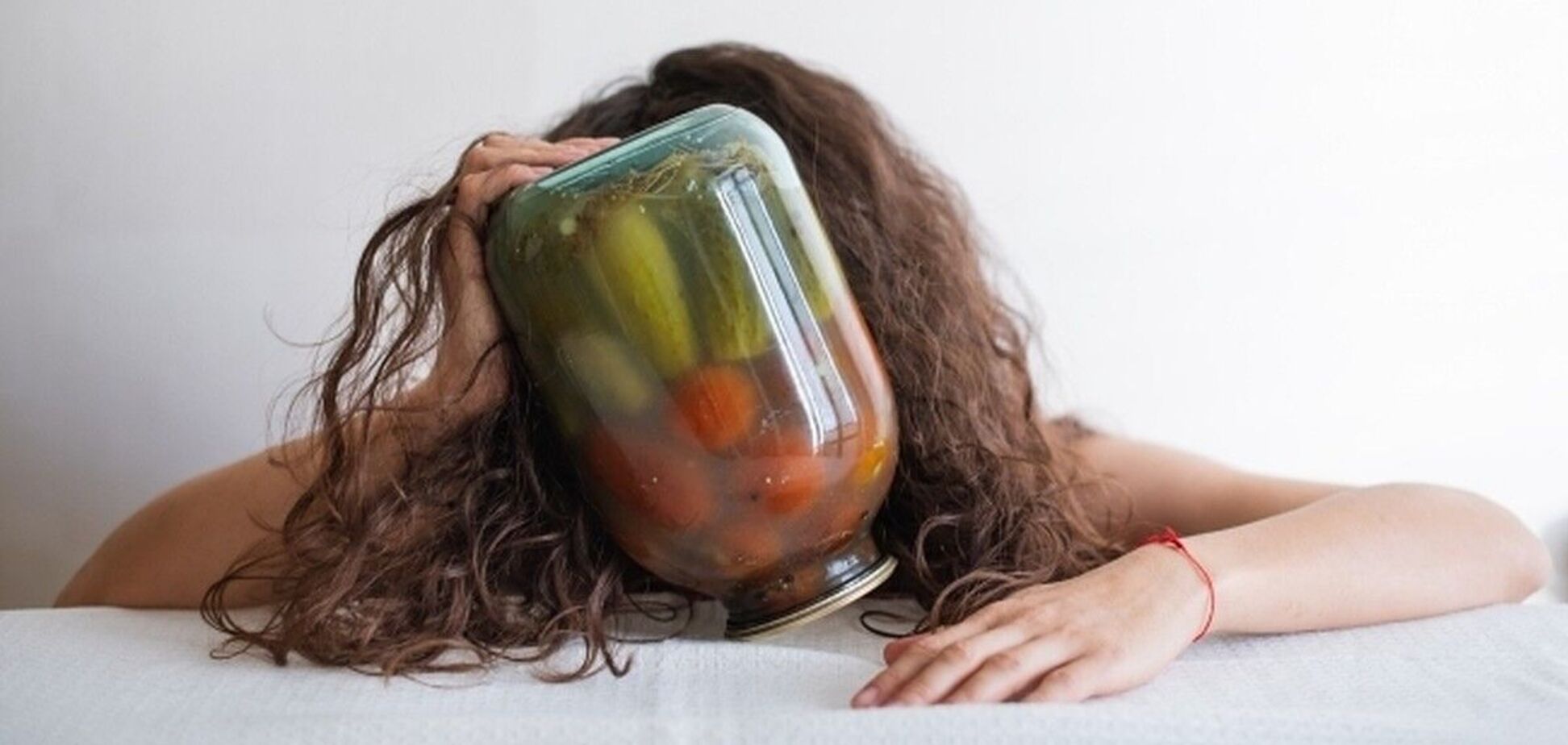 Жителям Кіровоградщини розповіли, чи справді розсолом можна “вилікувати” похмілля?