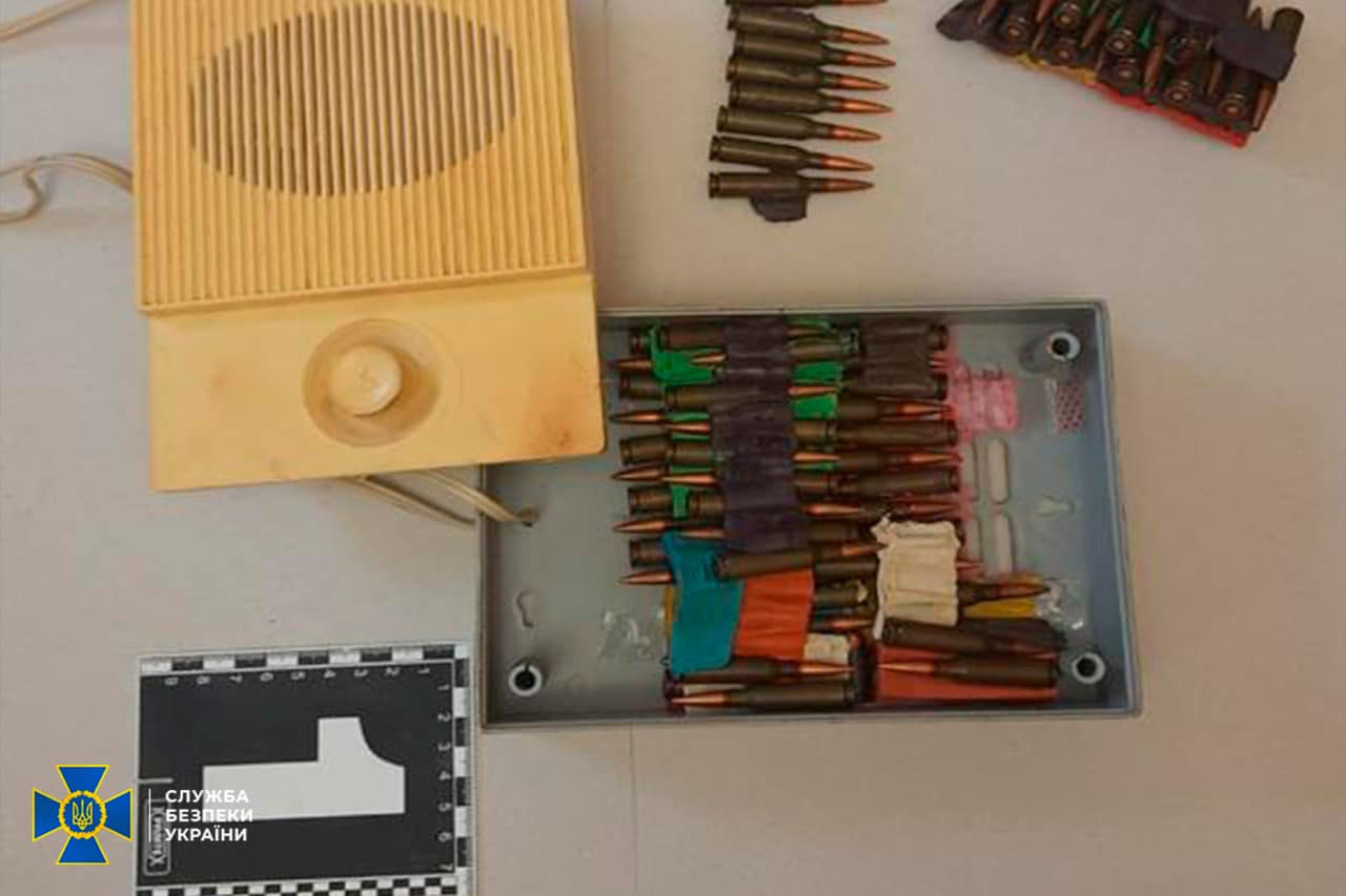 Житель Кіровоградщини відправляв до РФ патрони (ФОТО)