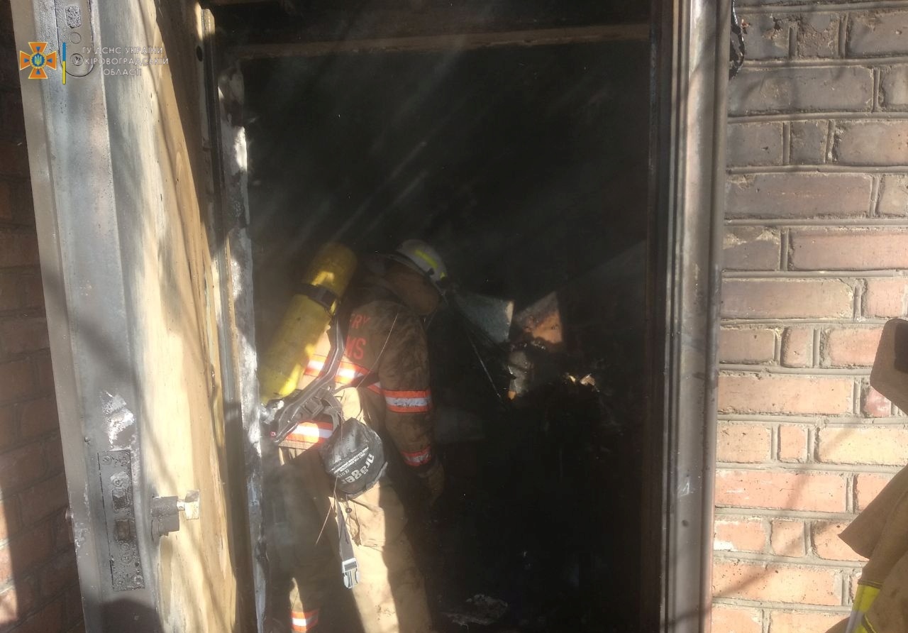 У Кропивницькому ледь не згорів будинок