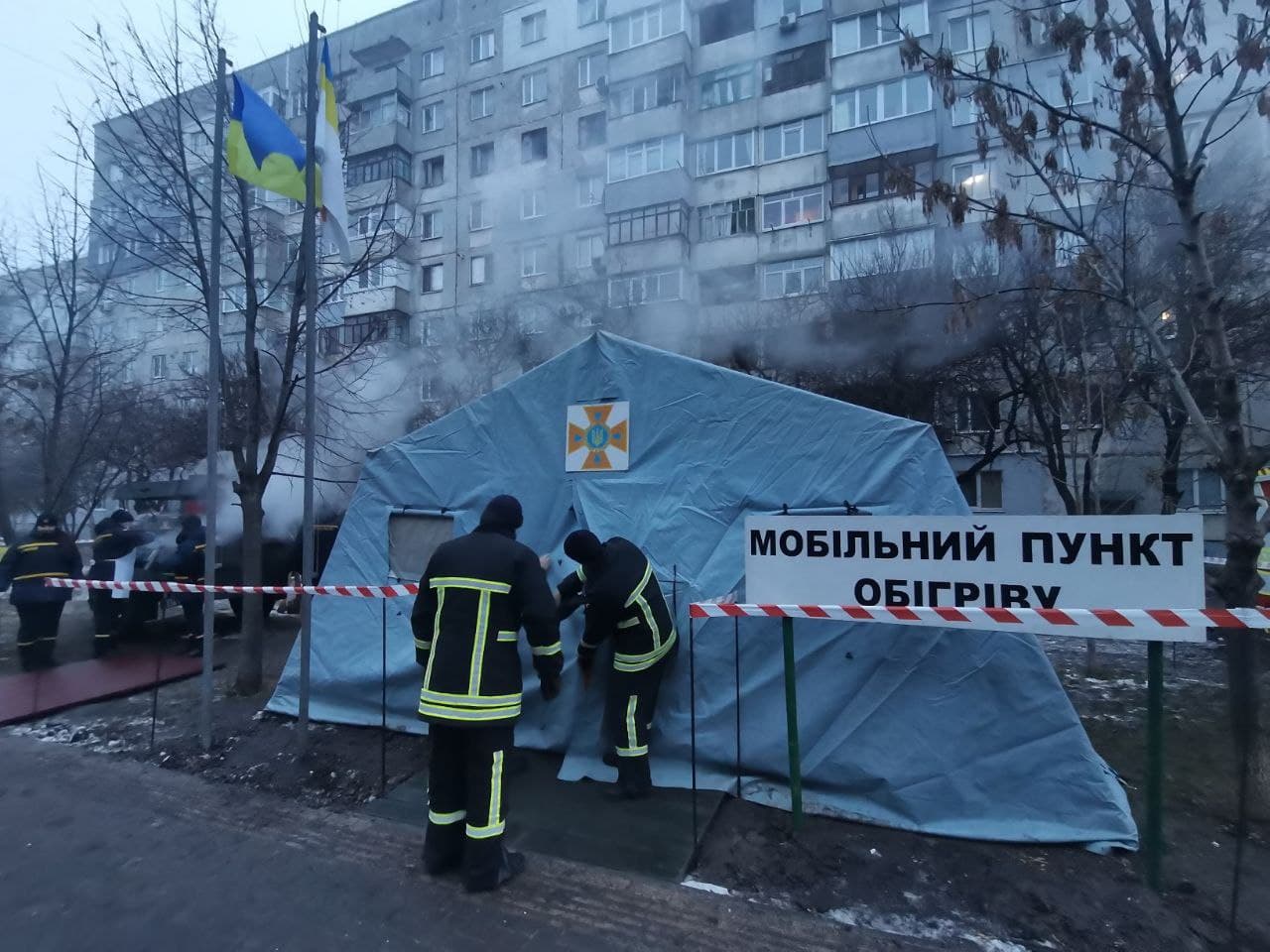 Як минула ніч біля будинку в Кропивницькому, де стався вибух (ФОТО)