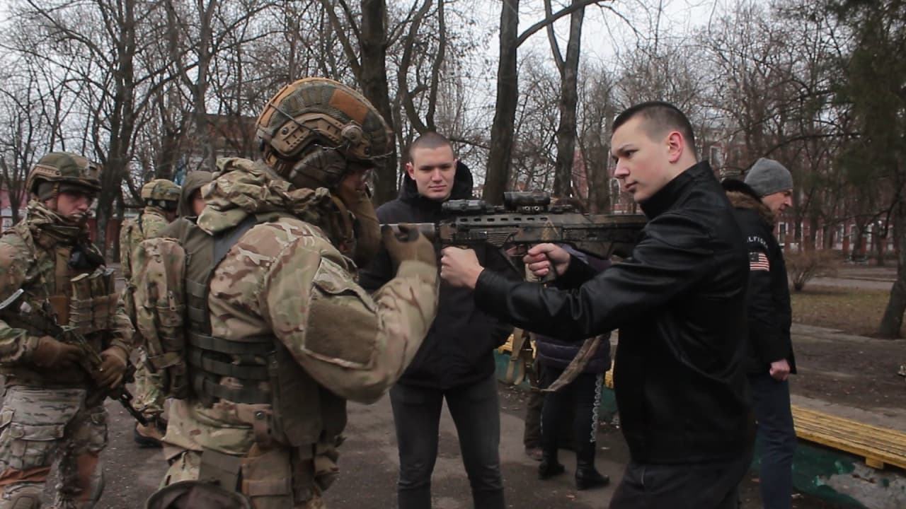 У Кропивницькому вчили поводитися зі зброєю