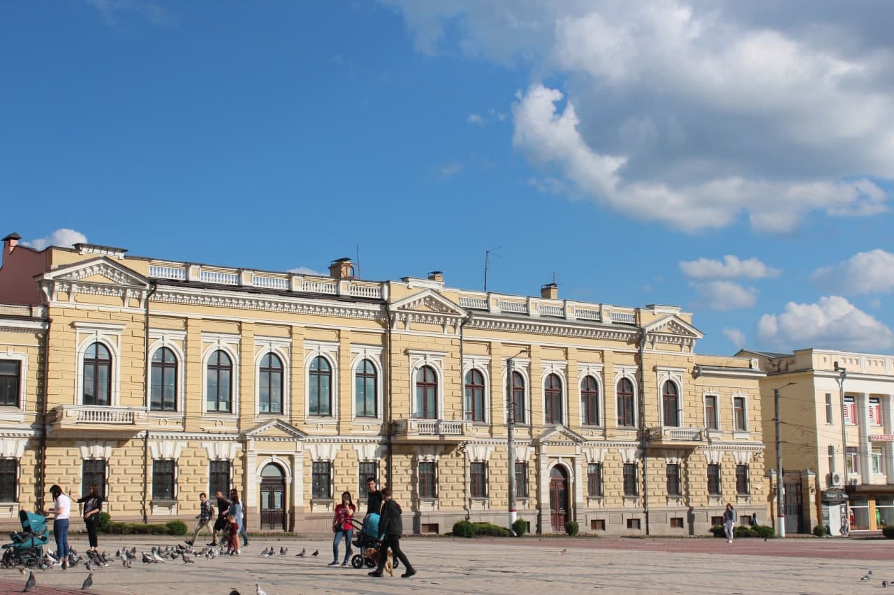 Райкович закликав негайно почати ремонтувати головну площу Кропивницького