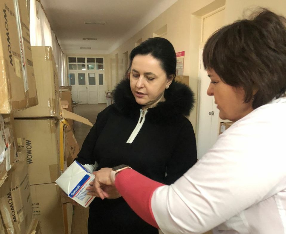 В обласну лікарню Кропивницького доставили гуманітарну допомогу (ФОТО)