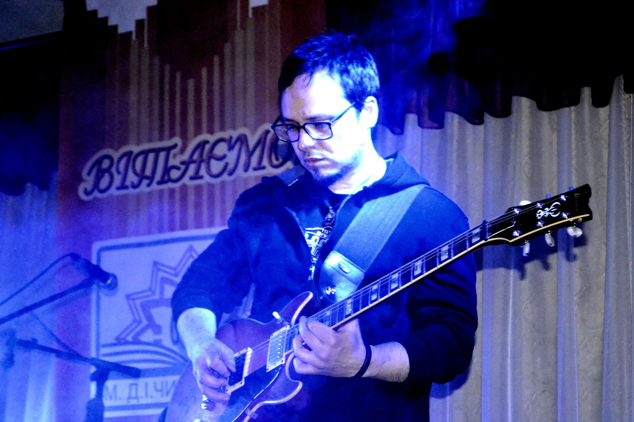 У Кропивницькому відбувся благодійний рок–фест “Всупереч війні” (ФОТО)